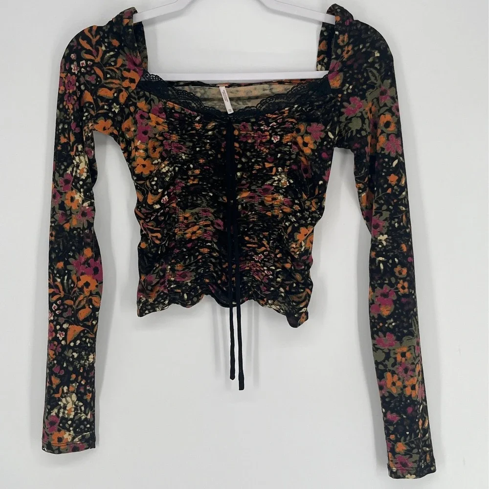 Free People Floral Ruched‎ Crop Top XS Black Long Sleeve Boho Coquette